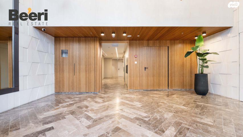 דירה, רועי קליין, קרית קריניצי, רמת גן