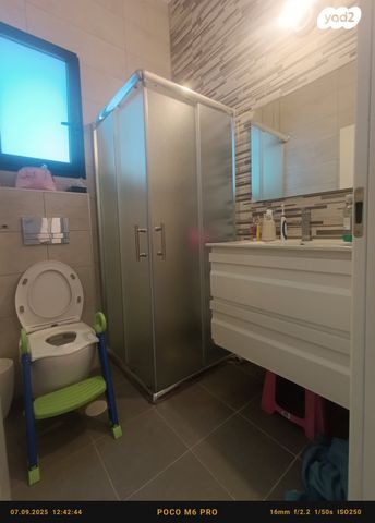 דירת גן, נווה שרון / שער העיר, נתיבות