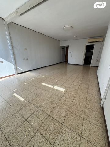 דירה, חיים ארלוזורוב 23, חסכון ג, לוד