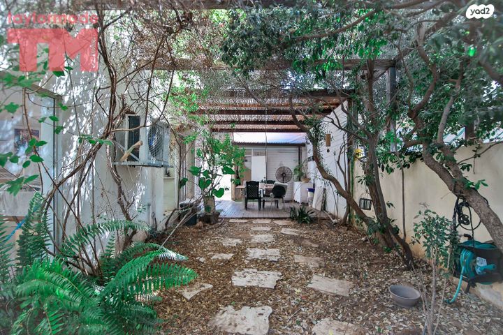 דו משפחתי, מרכז פרדס חנה, פרדס חנה כרכור