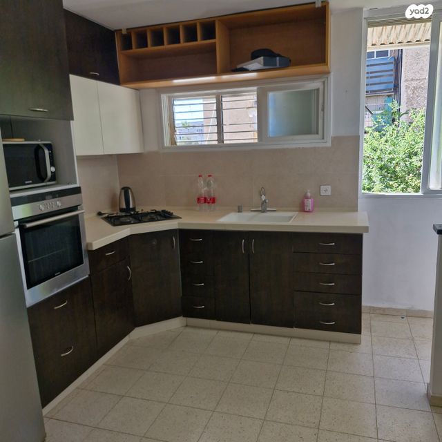 דירה, כ"ג, חברת חשמל, גבעתיים