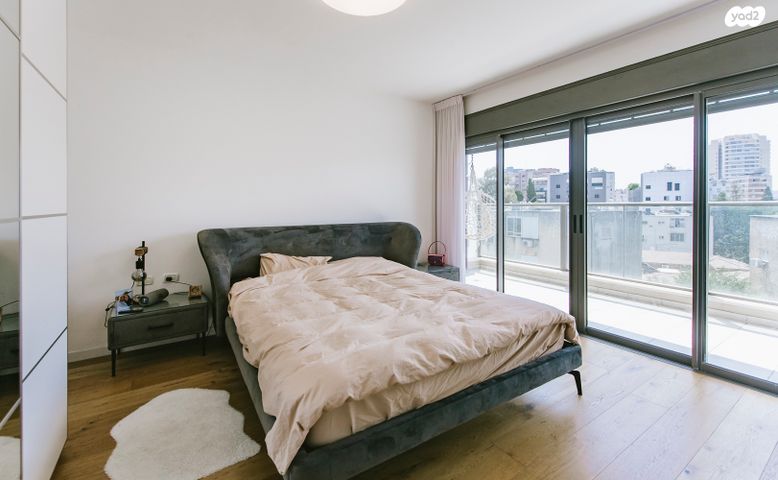 גג/ פנטהאוז, יהודה הלוי 4, מרכז, הרצליה