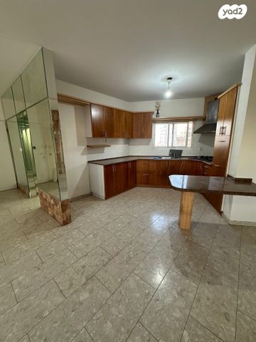 דירה, רמב"ם, העיר העתיקה, רמב"ם, דרום, באר שבע