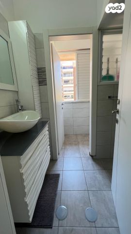 דירה, יהושע רבינוביץ 50, בן גוריון, חולון