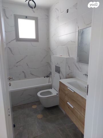 דירה, רמב"ם, רובע ב', אשדוד