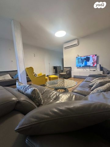 דירה, יהושע חנקין 72, מרכז, קרית עבודה, חולון