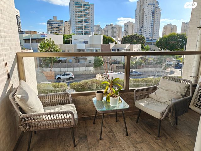 דירה, רובע י"ג, אשדוד