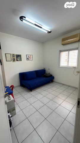 דירה, יהושע רבינוביץ 50, בן גוריון, חולון