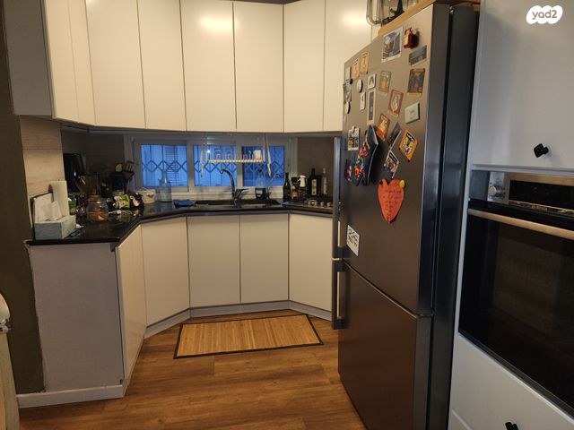 דירה, הזוהר, פתח תקווה