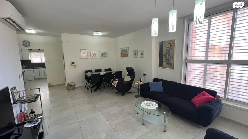 דירה, יהושע רבינוביץ 50, בן גוריון, חולון