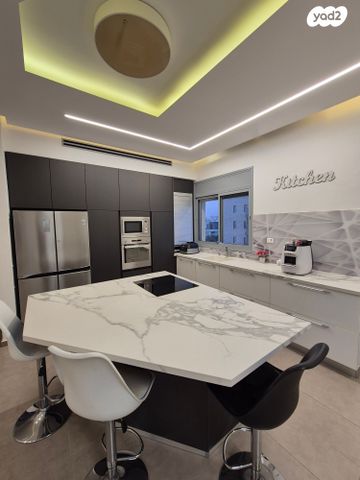 גג/ פנטהאוז, יוסף בורג, נווה זאב, נאות אילן, באר שבע