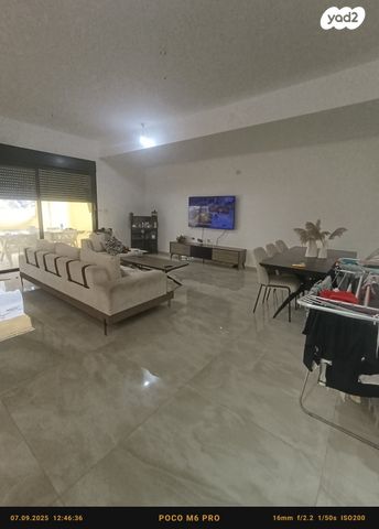 דירת גן, נווה שרון / שער העיר, נתיבות