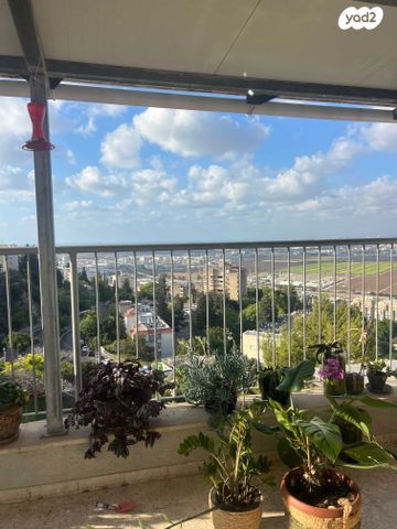 דירה, הנוריות, רמות יצחק, נשר