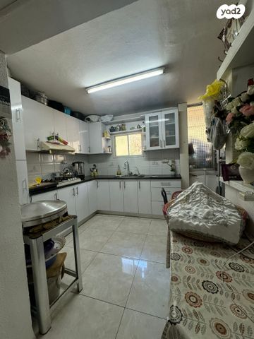 דירה, נווה פז, חיפה