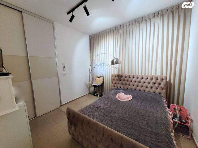 גג/ פנטהאוז, יוסף בורג, נווה זאב, נאות אילן, באר שבע