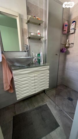 דירה, יהושע רבינוביץ 50, בן גוריון, חולון