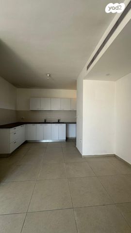 גג/ פנטהאוז, רימון 1, החורש, חריש