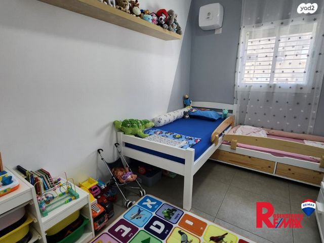 דירה, צבי ש"ץ 35, גרין ועם, חולון