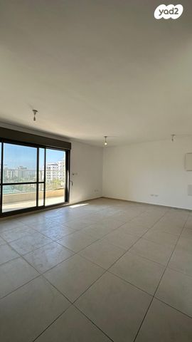 גג/ פנטהאוז, רימון 1, החורש, חריש