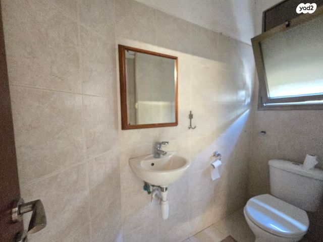 דירת גן, ברכה צפירה, רמת שרת, ירושלים