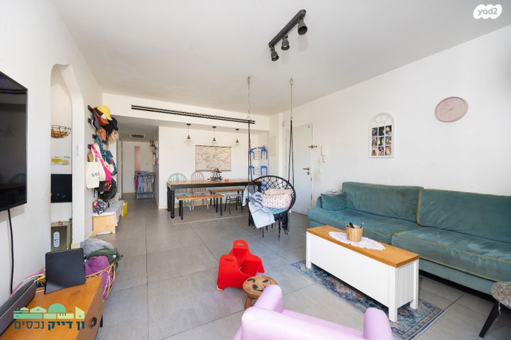 דירה, עמנואל זיסמן, חומת שמואל, הר חומה, ירושלים