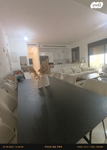 דירת גן, נווה שרון / שער העיר, נתיבות