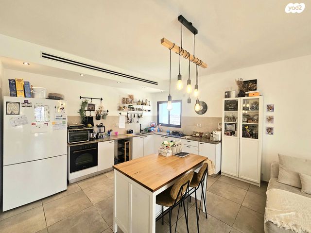 כללי, אריאל שרון, נווה שרון / שער העיר, נתיבות