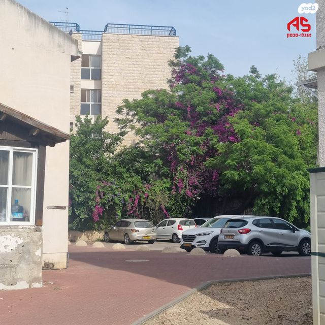 דירה, אור עקיבא