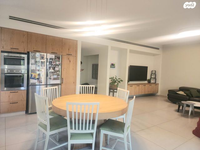 בית פרטי/ קוטג', גיניגר