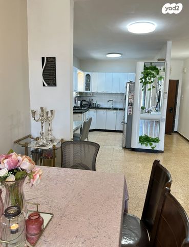 דירה, רבי עקיבא, גבעת רוקח, בני ברק