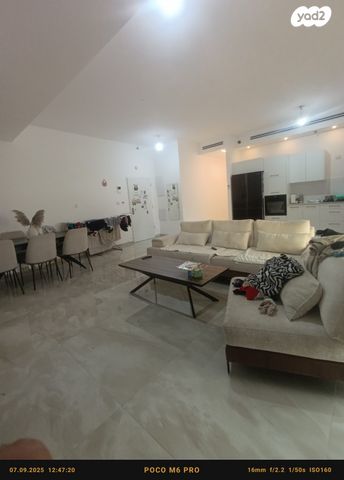 דירת גן, נווה שרון / שער העיר, נתיבות