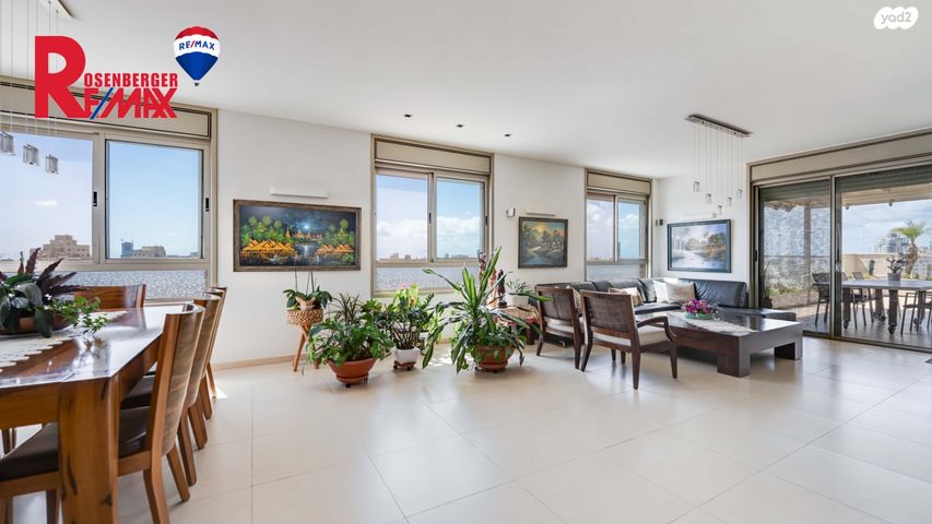 גג/ פנטהאוז, מוטה גור 11, קרית אילון, חולון