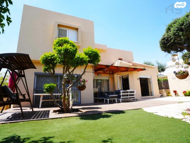 בית פרטי/ קוטג', מנחם בן סרוק, נאות לון, באר שבע