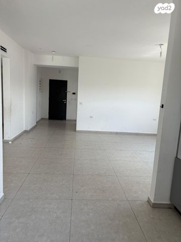 דירה, הבעש"ט, ג' / מרכז מזרח העיר, רחובות