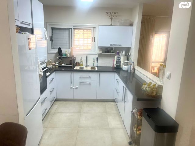 דירת גן, מבצע אסף, נווה זאב, נאות אילן, באר שבע