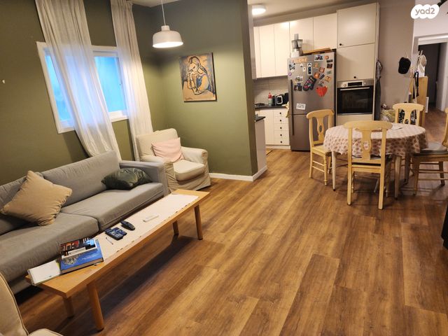 דירה, הזוהר, פתח תקווה