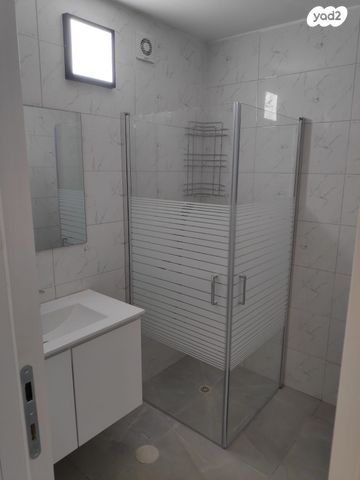 דירה, הבקעה, קרית שרת מזרח, חולון