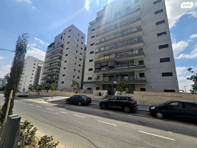 כללי, אריאל שרון, נווה שרון / שער העיר, נתיבות