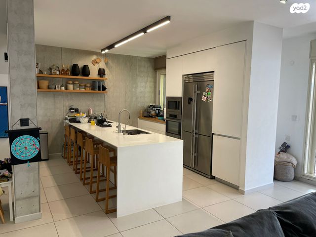 דופלקס, תל מונד