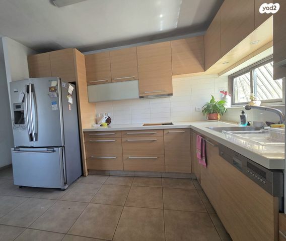 דירה, פרופס 3, נווה רם, שיכון מזרחי, רמת גן