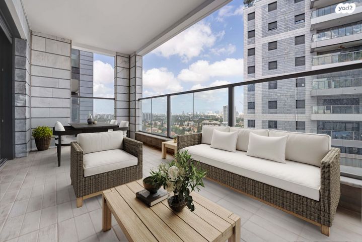 דירה, רועי קליין, קרית קריניצי, רמת גן