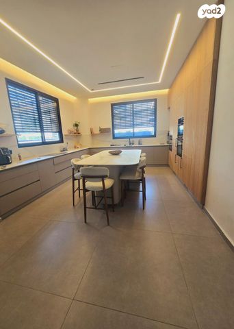 דו משפחתי, שרונה, כפר יונה