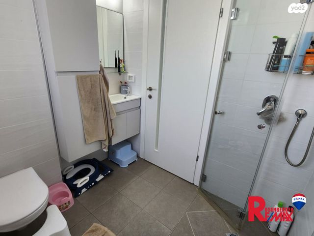 דירה, צבי ש"ץ 35, גרין ועם, חולון