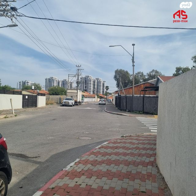 דירה, אור עקיבא