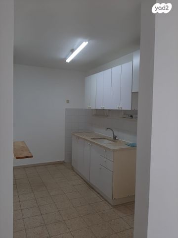 דירה, אדמונית, גני אביב, לוד