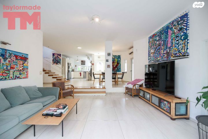 דו משפחתי, מרכז פרדס חנה, פרדס חנה כרכור