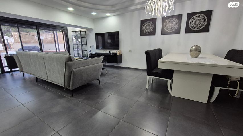 דירת גן, אוסישקין 35, אחוזת כנרת, טבריה