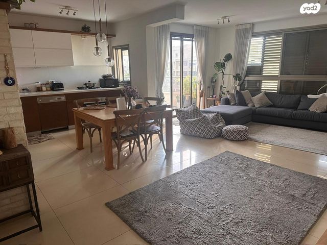 דירה, אגדתי, גני צהלה, רמות צהלה, תל אביב יפו