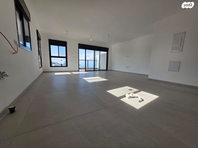 דירה, רענן 26, כבירים, חיפה