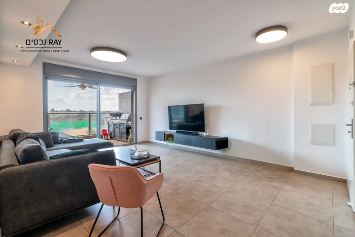 דירה, שדרות הרצל, נאות שמיר, יבנה